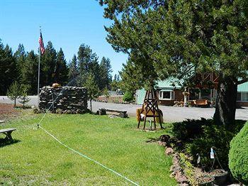 Eagle Crater Hotel