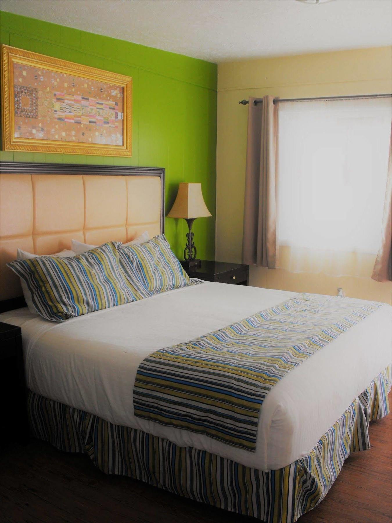 Hotel Eagle Crater 4*