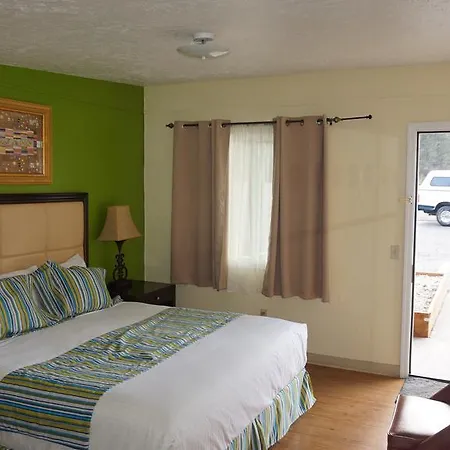 Eagle Crater Lake Inn Chemult Esterno foto